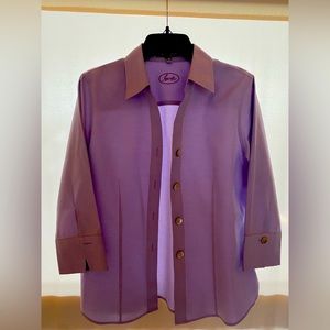 FOXCROFT classic women’s 3/4 sleeve NO IRON button down shirt.